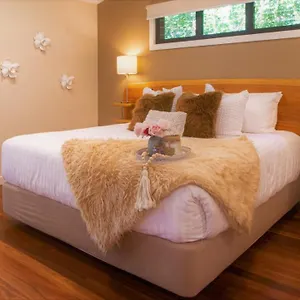 Montague's Of Bed & Breakfast Montville